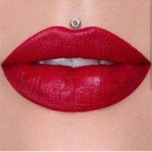 JEFFREE STAR Velvet Trap Lipstick in RedRum